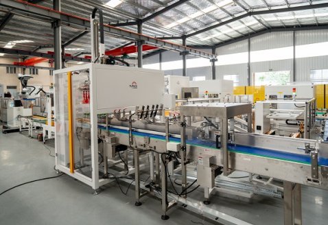 Bottled Water Case Packing Line